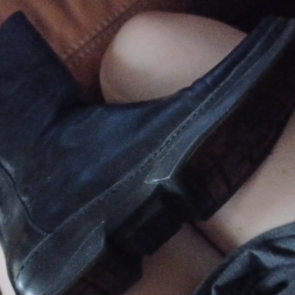 🌹Leather BCBG boots with square front - Picture 11 of 13